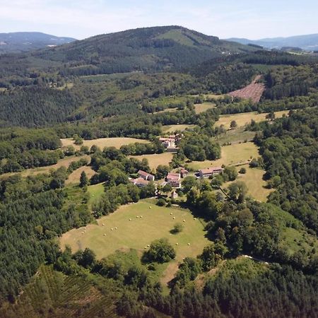 Domaine De Montvianeix Bed and Breakfast Saint-Victor-Montvianeix Exteriör bild