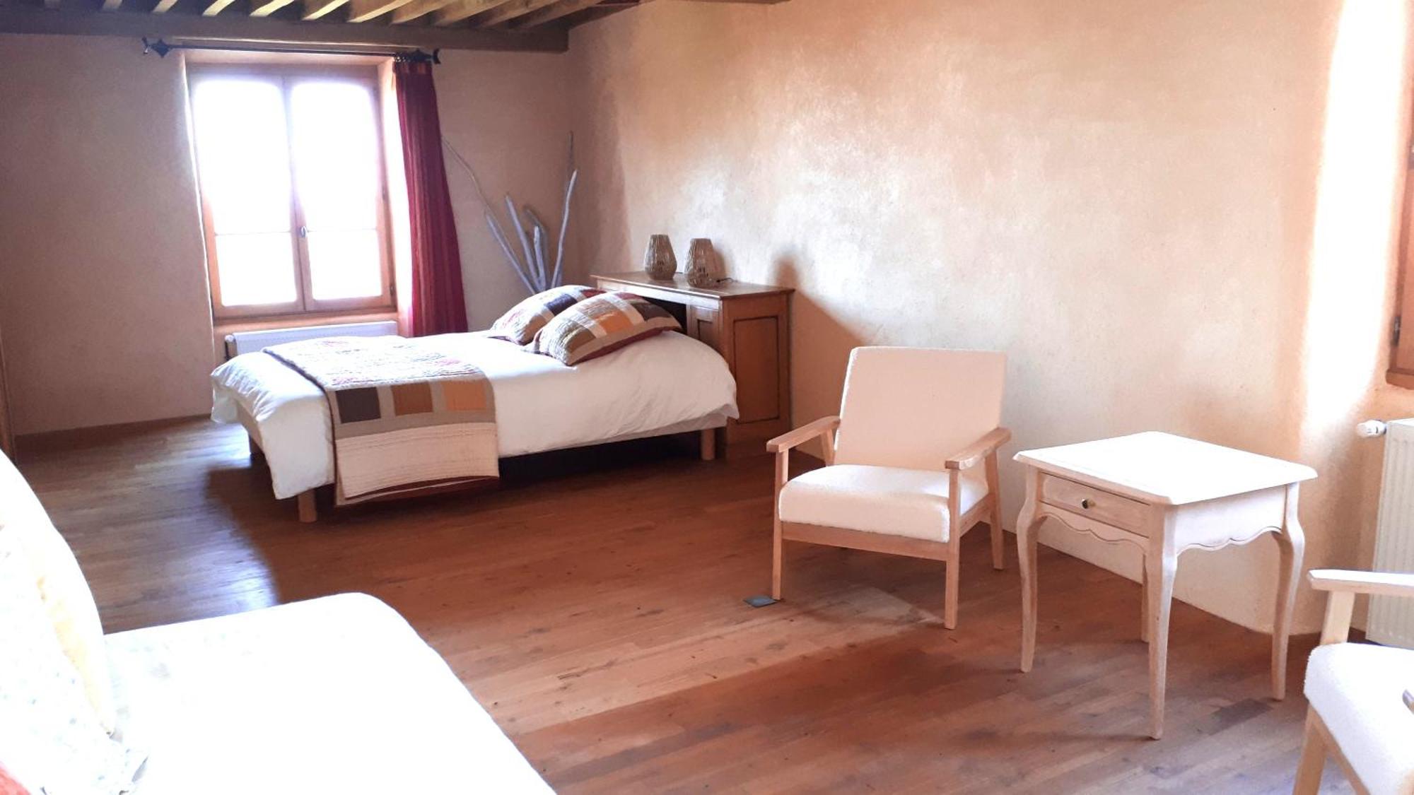 Domaine De Montvianeix Bed and Breakfast Saint-Victor-Montvianeix Exteriör bild