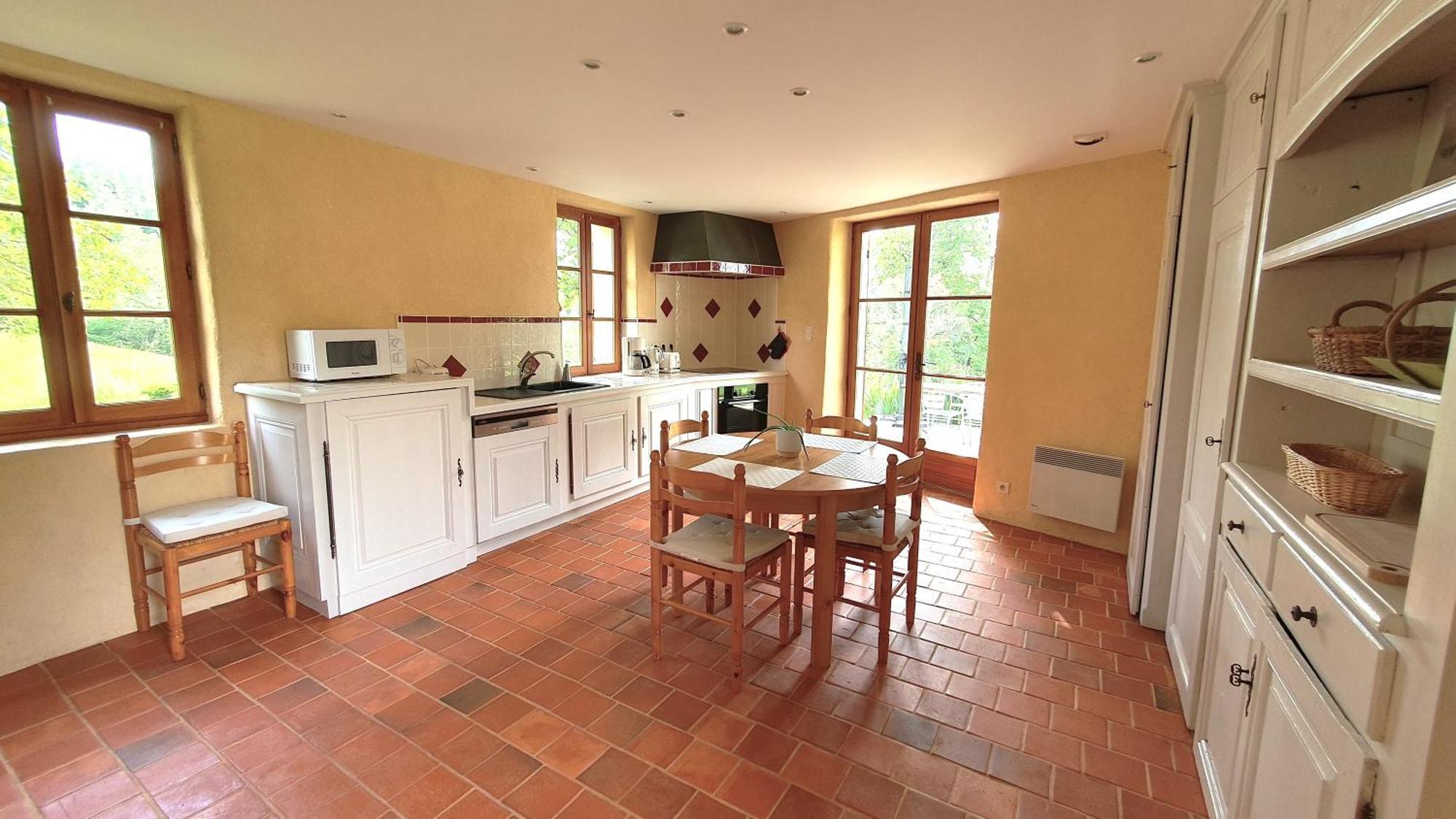 Domaine De Montvianeix Bed and Breakfast Saint-Victor-Montvianeix Exteriör bild